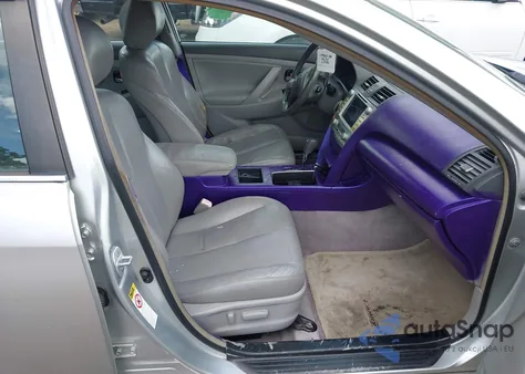 2007 Toyota Camry Hybrid z USA, uszkodzony, nr VIN JTNBB46K773012427